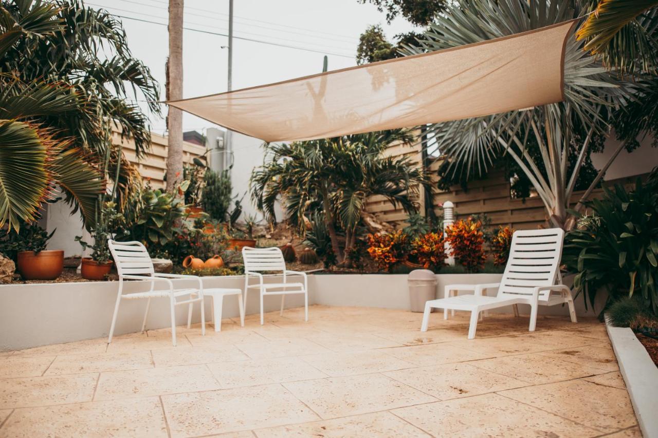 Ser'I Bucurui Accommodations Palm Beach Exterior photo
