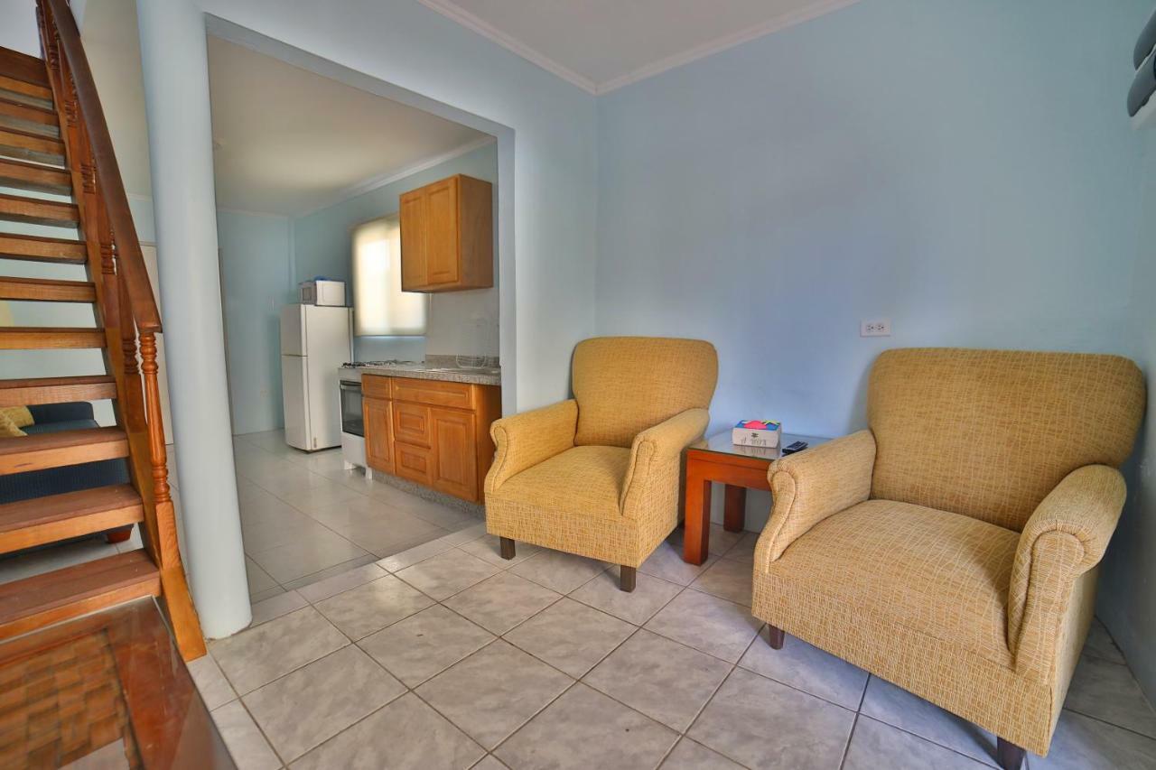 Ser'I Bucurui Accommodations Palm Beach Exterior photo